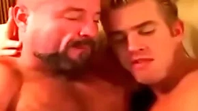 Old man se coge a hijo después de la stoup