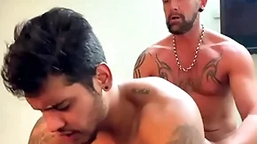 Hot meat daddy shacking up a young ladies'