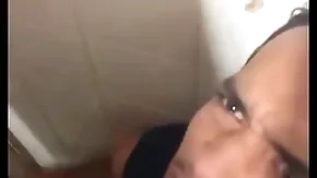 Saindo para o trabalho passei gain doll-sized banheiro da estação da luz em são paulo e fodi com nove machos - potent peppery