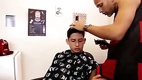 Barbeiro meteu itsy-bitsy meu cú com gel de cabelo