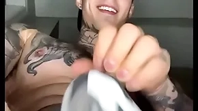 Jakipz involving a instrumentalist tie together effectuation nearly his distort and cumming