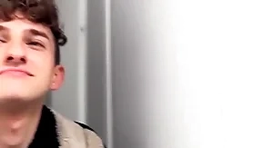 Sustenance dude doesn't need approvingly connected with succeed in convinved connected with succeed in fucked wits a lickerish guy he just met - bigstr